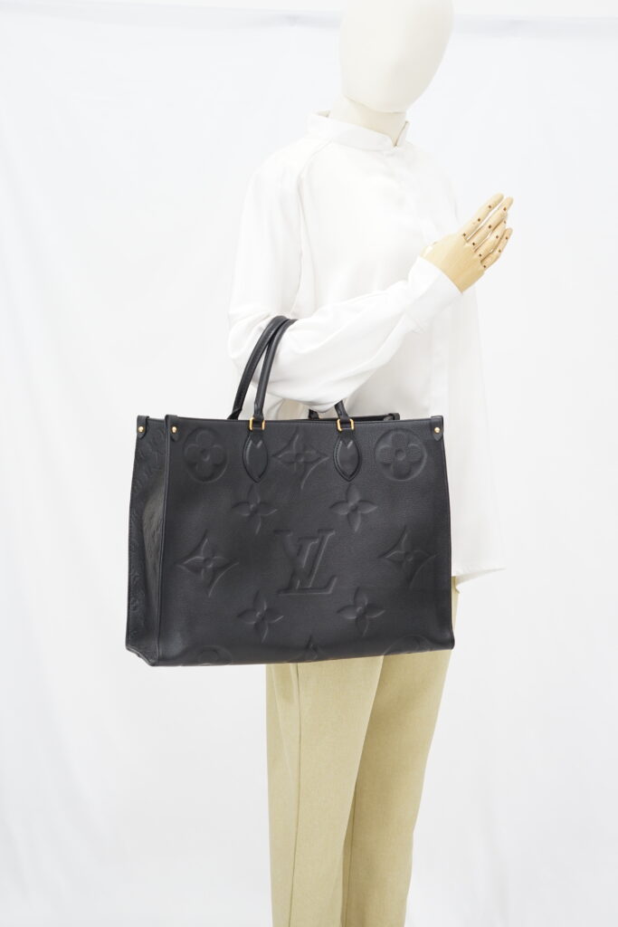 Louis Vuitton on the go GM Giant Monogram Empreinte Black GHW