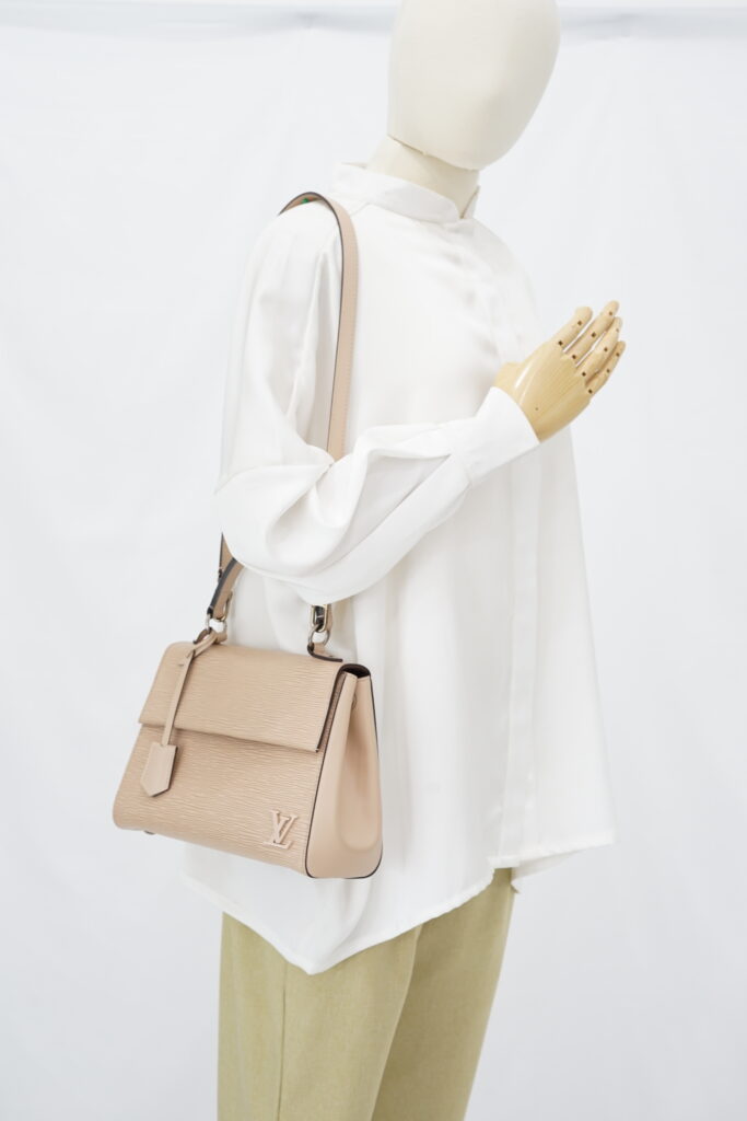 Louis Vuitton Clunny BB Epi Dune SHW