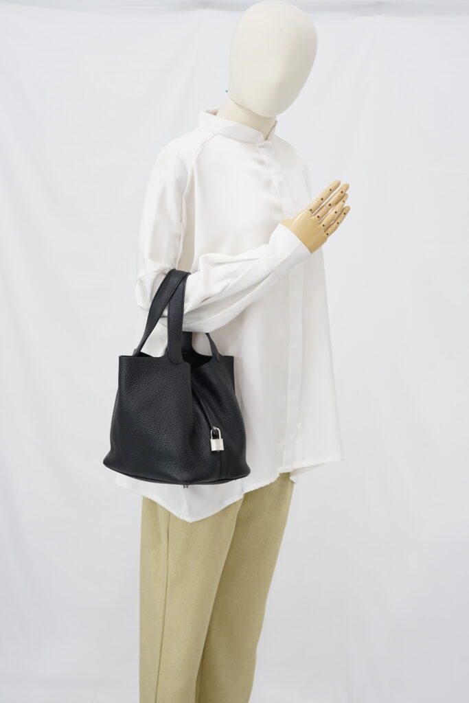 Hermes Picotin 22 Clemence Noir PHW