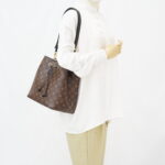 Louis Vuitton Neo Noe MM Monogram Noir GHW