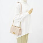 Chanel Boy Medium Chevron Beige GHW