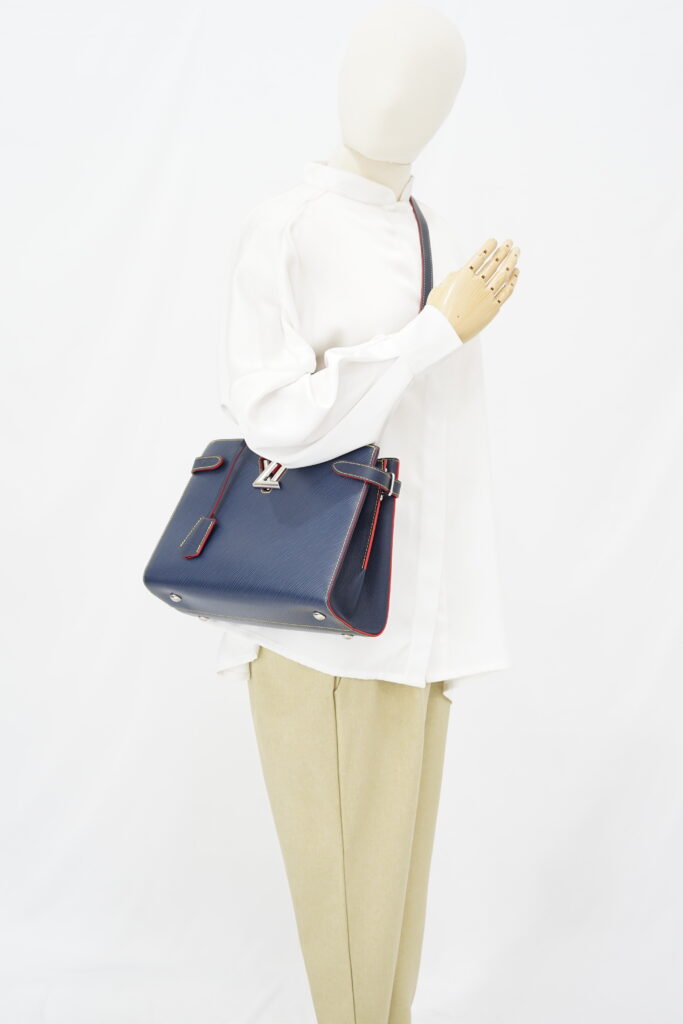 Louis Vuitton Twist Tote Black Epi SHW