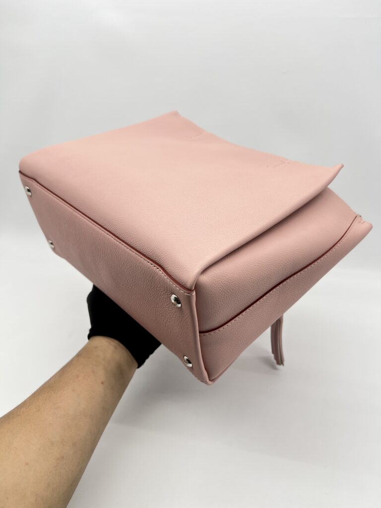 Louis Vuitton Lockmeto Pink SHW