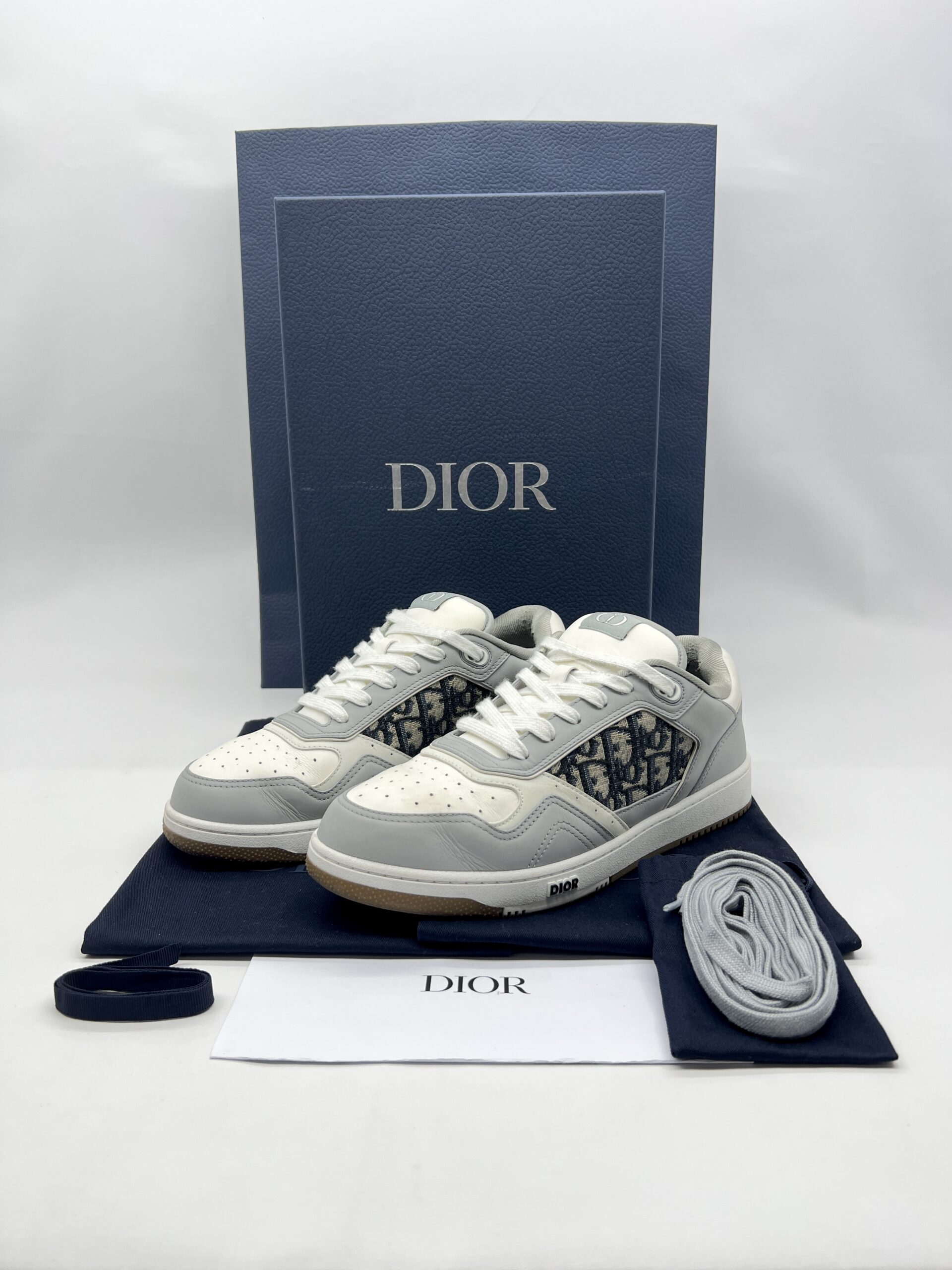 Dior B27 uptown Low-Top Sneaker Grey/White/Blue Oblique