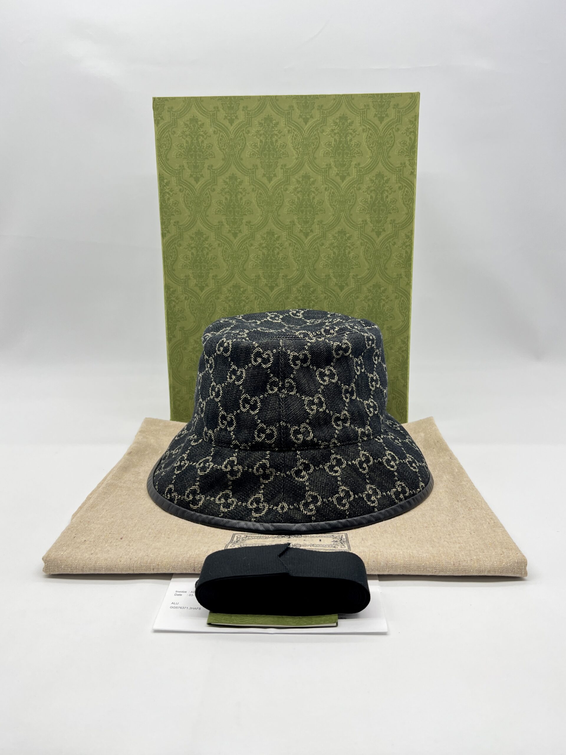 Gucci Oscar Bucket Hat GG Monogram Black