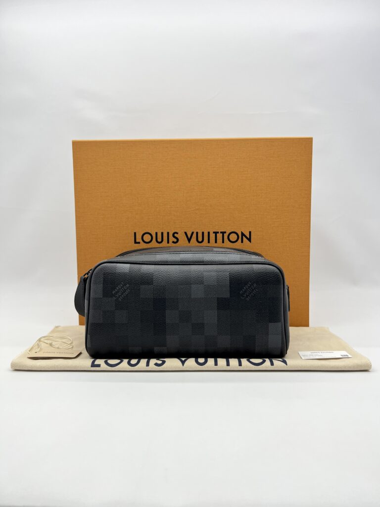 Louis Vuitton Dopp Kit Damoflage Black