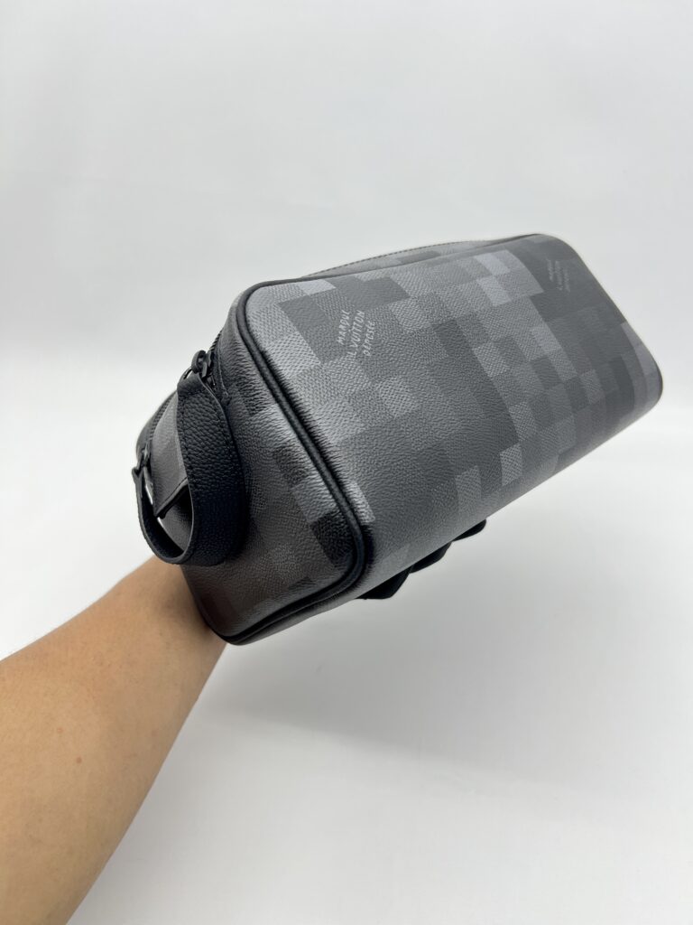 Louis Vuitton Dopp Kit Damoflage Black