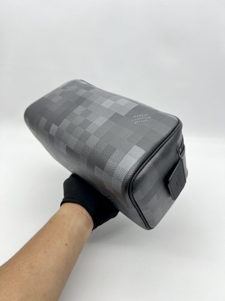 Louis Vuitton Dopp Kit Damoflage Black