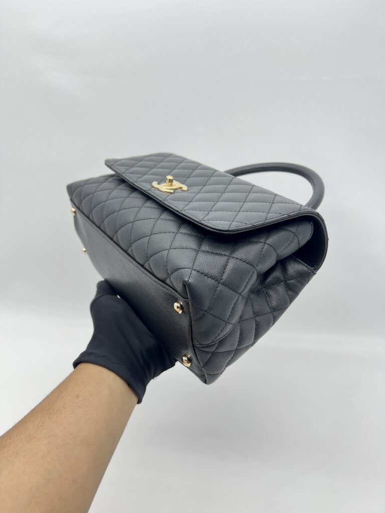 Chanel Coco Handle Medium Caviar Black GHW