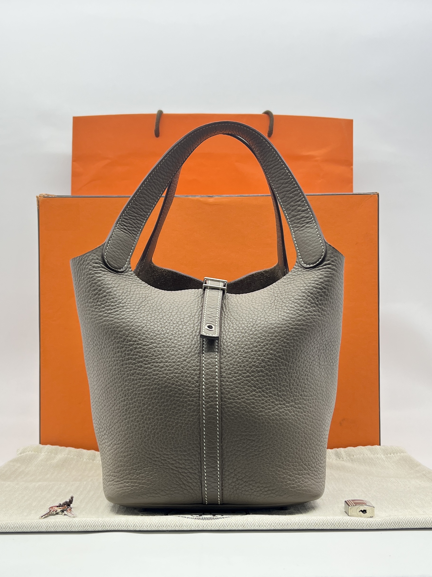 Hermes Picotin 22 Clemence Etoupe PHW