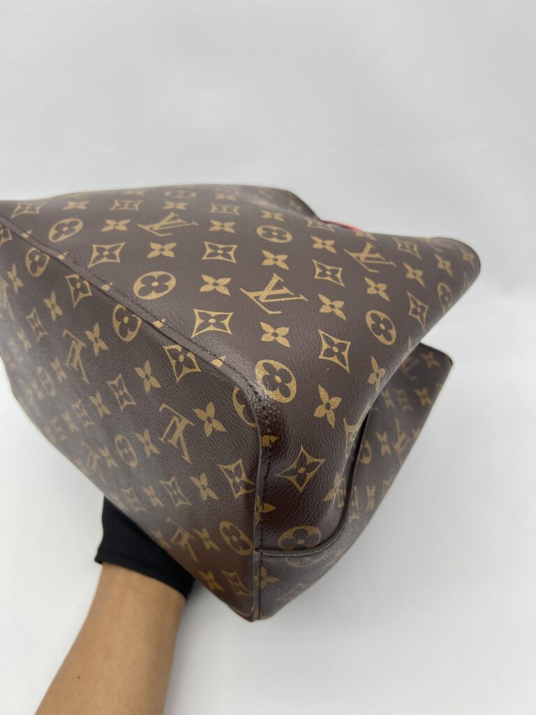 Louis Vuitton Neo Noe Monogram Coquelicot GHW