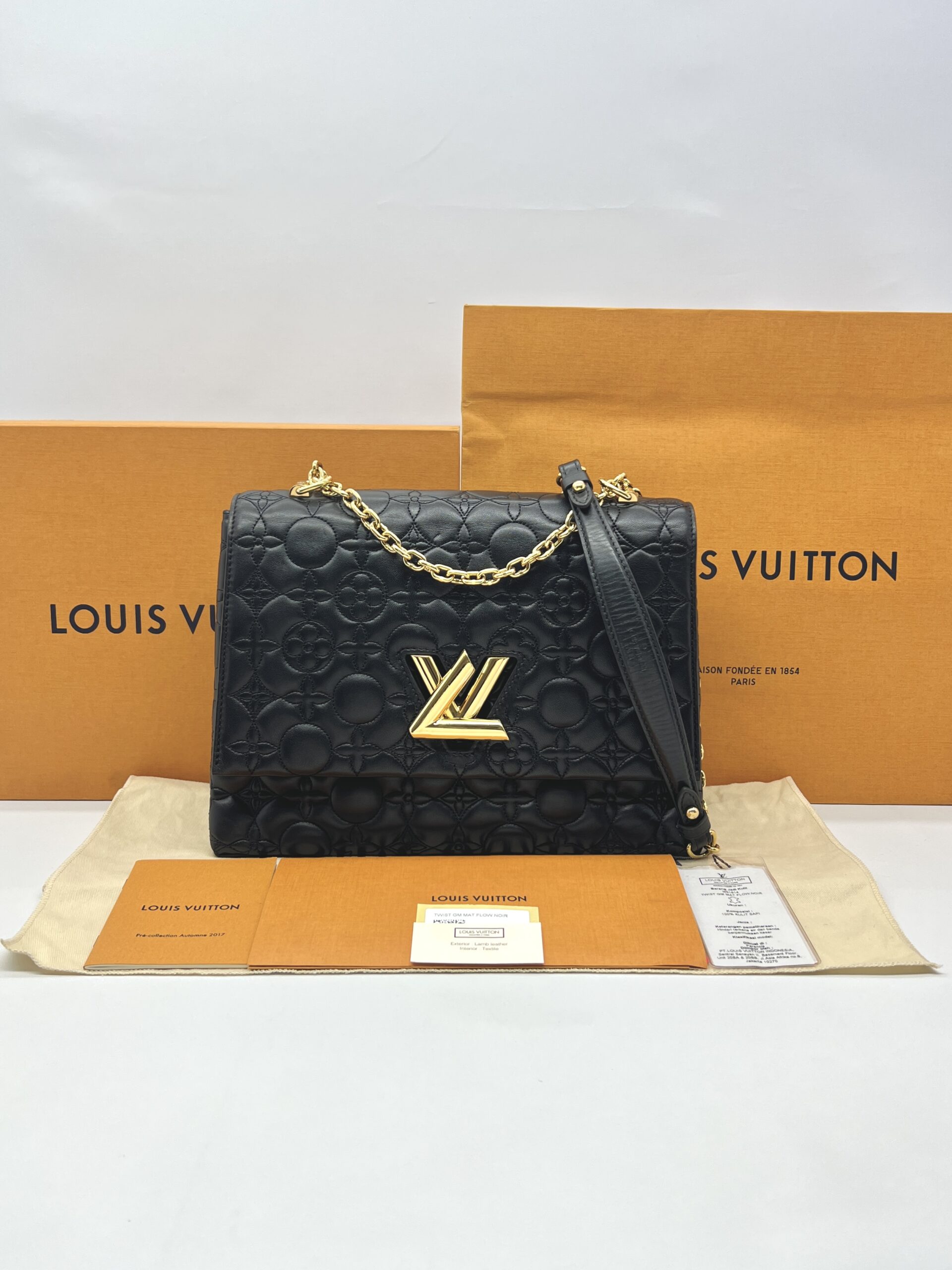 Louis Vuitton Twist GM Black GHW
