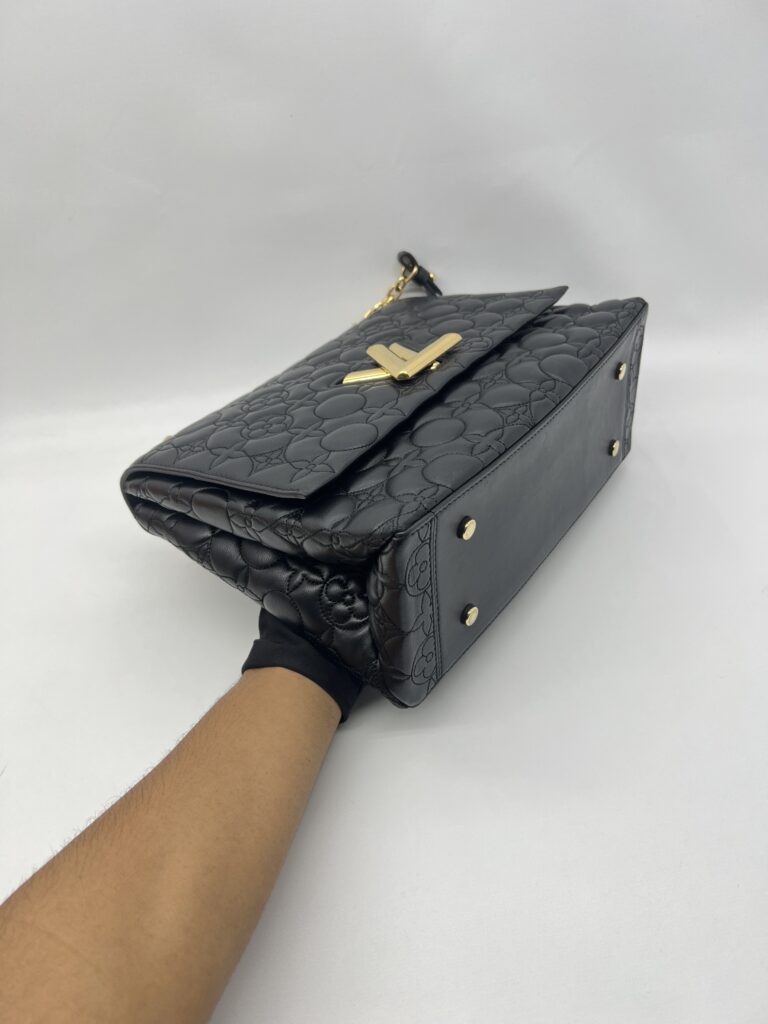 Louis Vuitton Twist GM Black GHW