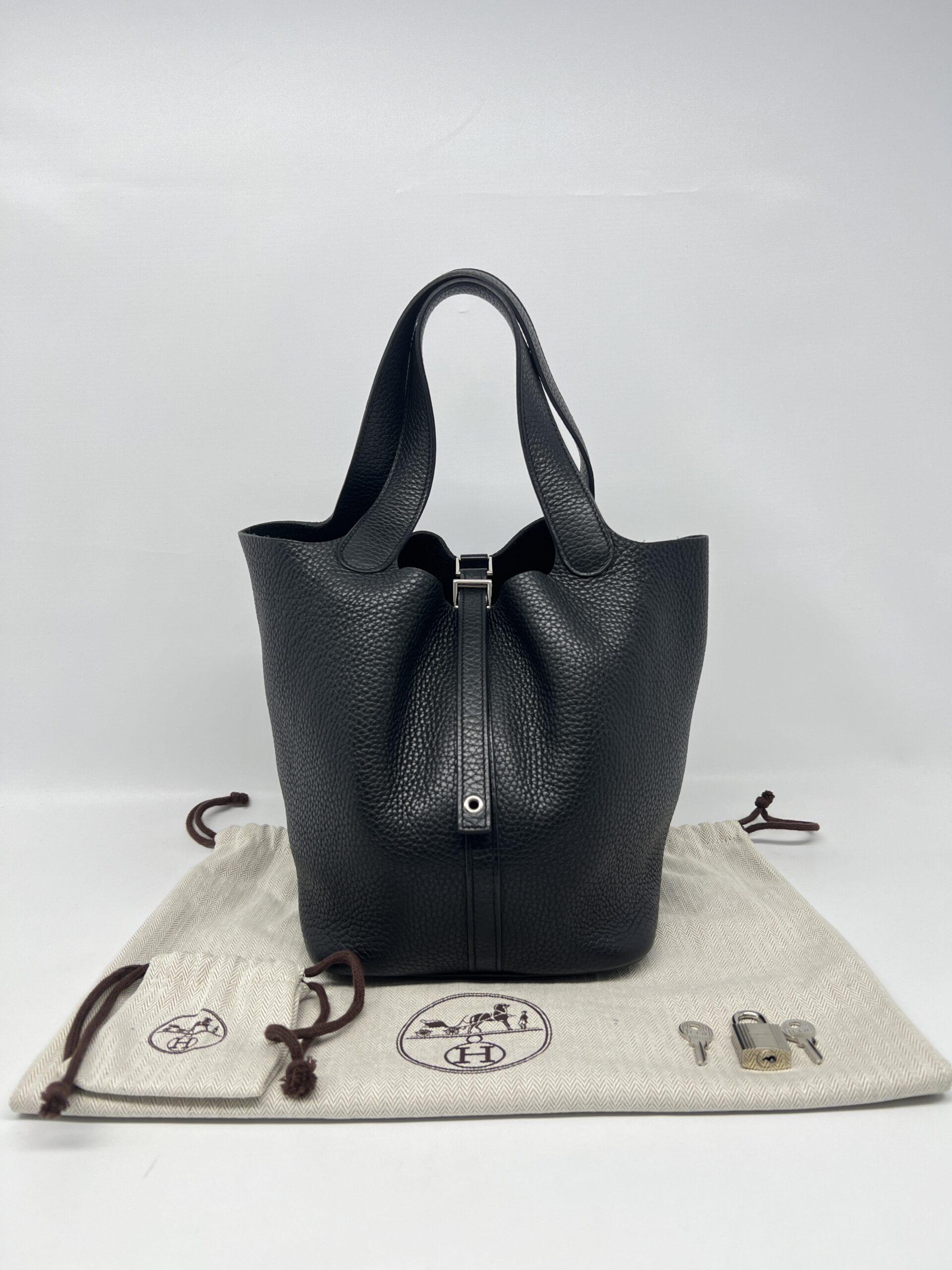 Hermes Picotin 22 Clemence Noir PHW
