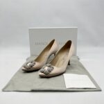 Monolo Blahnik Hangisi Satin Nude