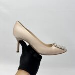 Monolo Blahnik Hangisi Satin Nude