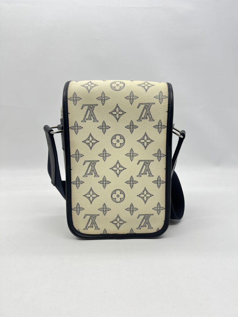 Louis Vuitton Savane Monogram Zebra Chapman White SHW