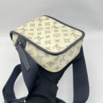 Louis Vuitton Savane Monogram Zebra Chapman White SHW