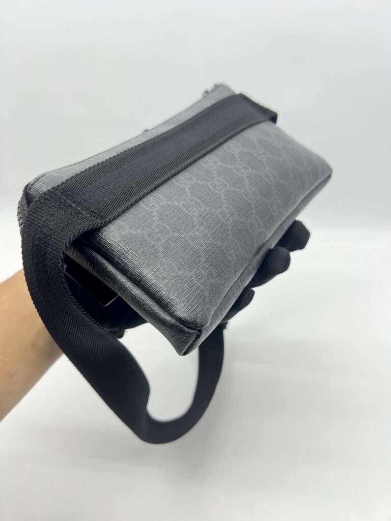 Gucci Waist Bag GG Supreme Black