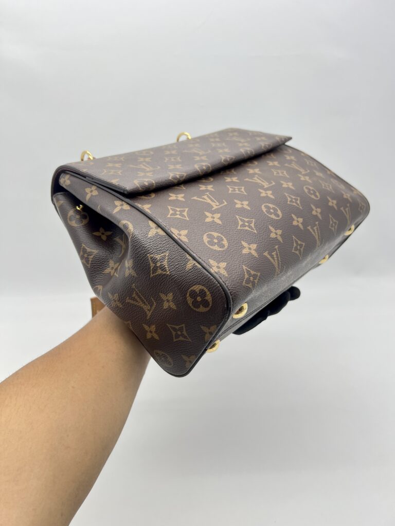 Louis Vuitton Cluny MM Monogram GHW