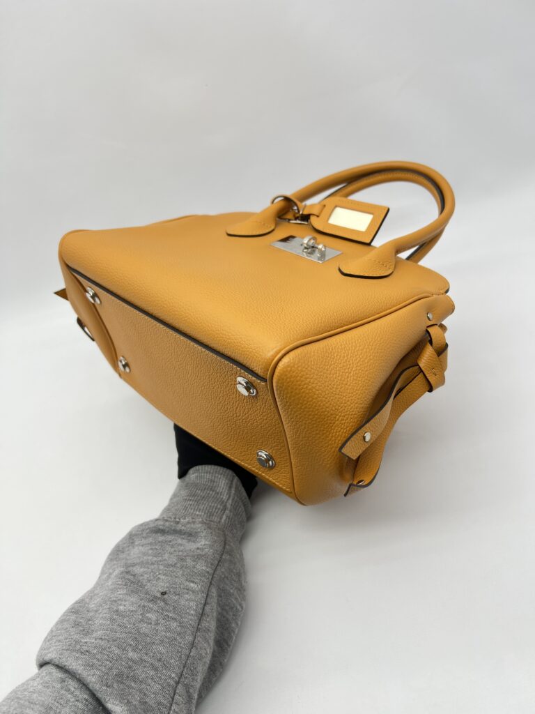 Louis Vuitton Nuage Milla PM Safran SHW