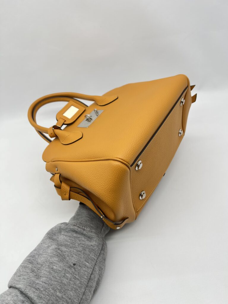 Louis Vuitton Nuage Milla PM Safran SHW