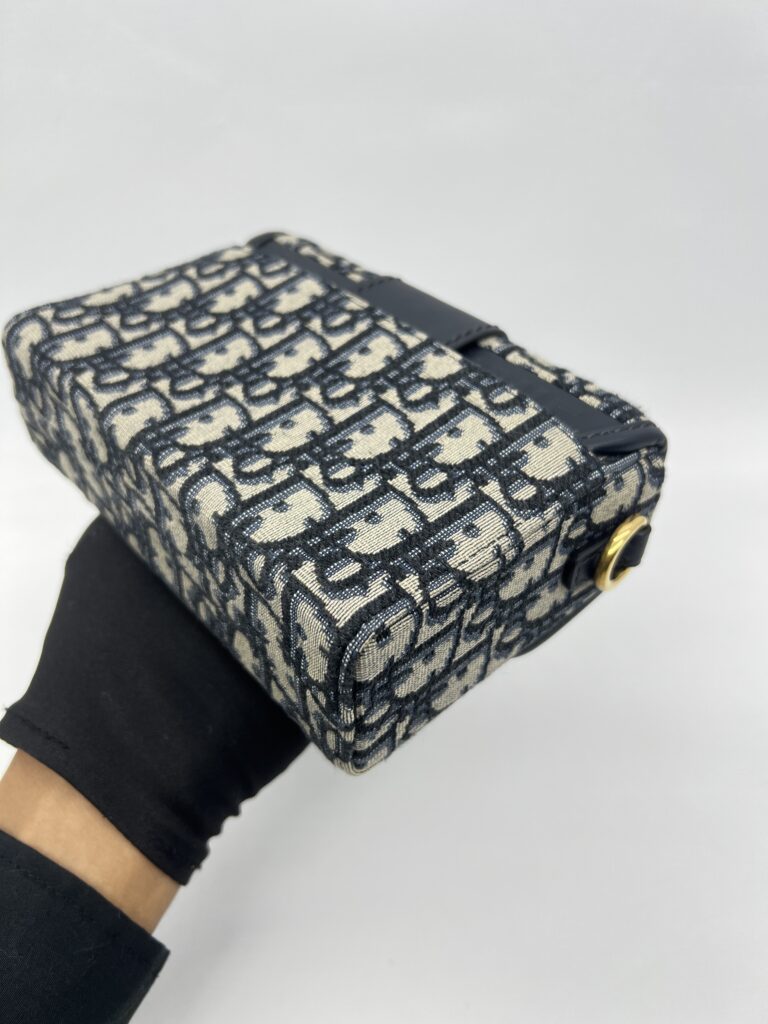 Dior  30 Montaigne Box Canvas Oblique Navy GHW