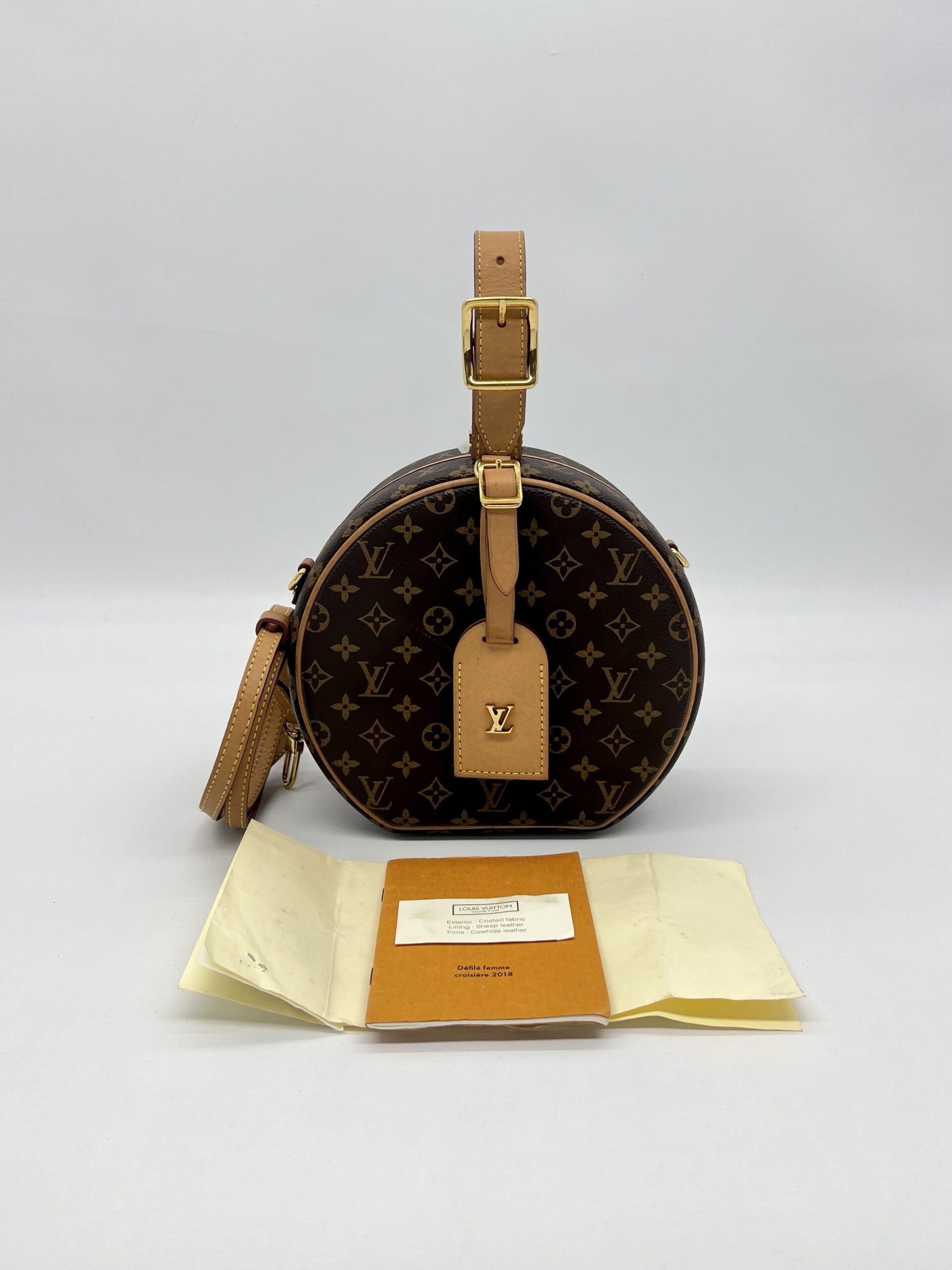 Louis Vuitton Boite Chapeau Monogram GHW