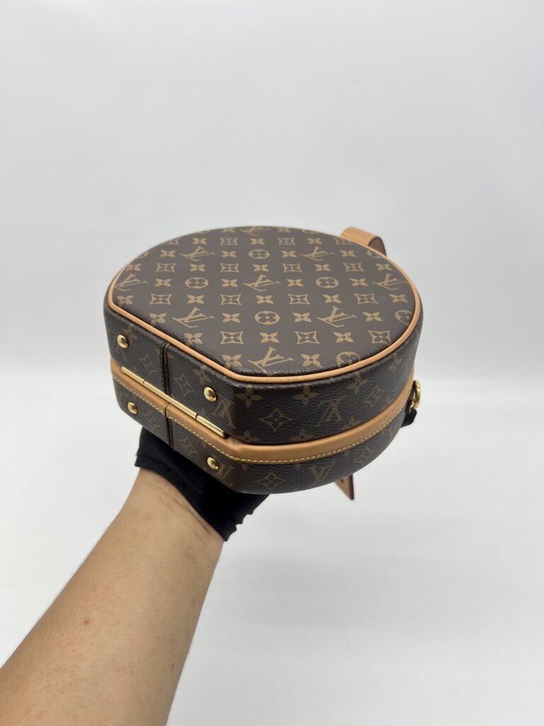 Louis Vuitton Boite Chapeau Monogram GHW