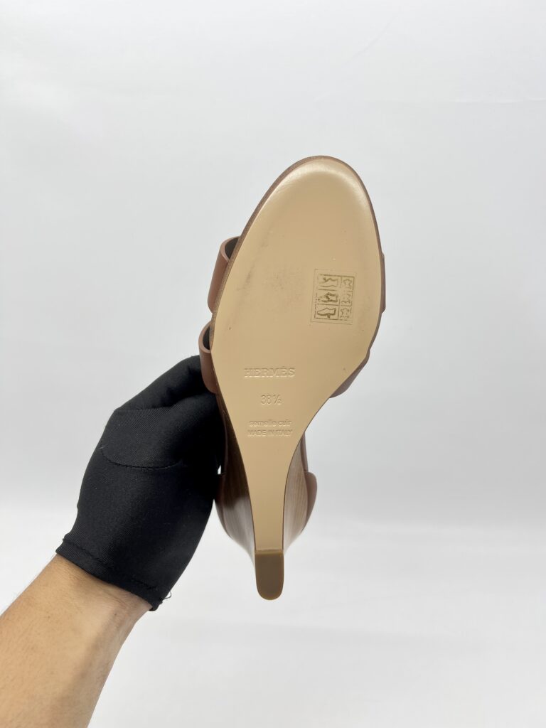 Hermes Sandal Femme Legend Gold PHW