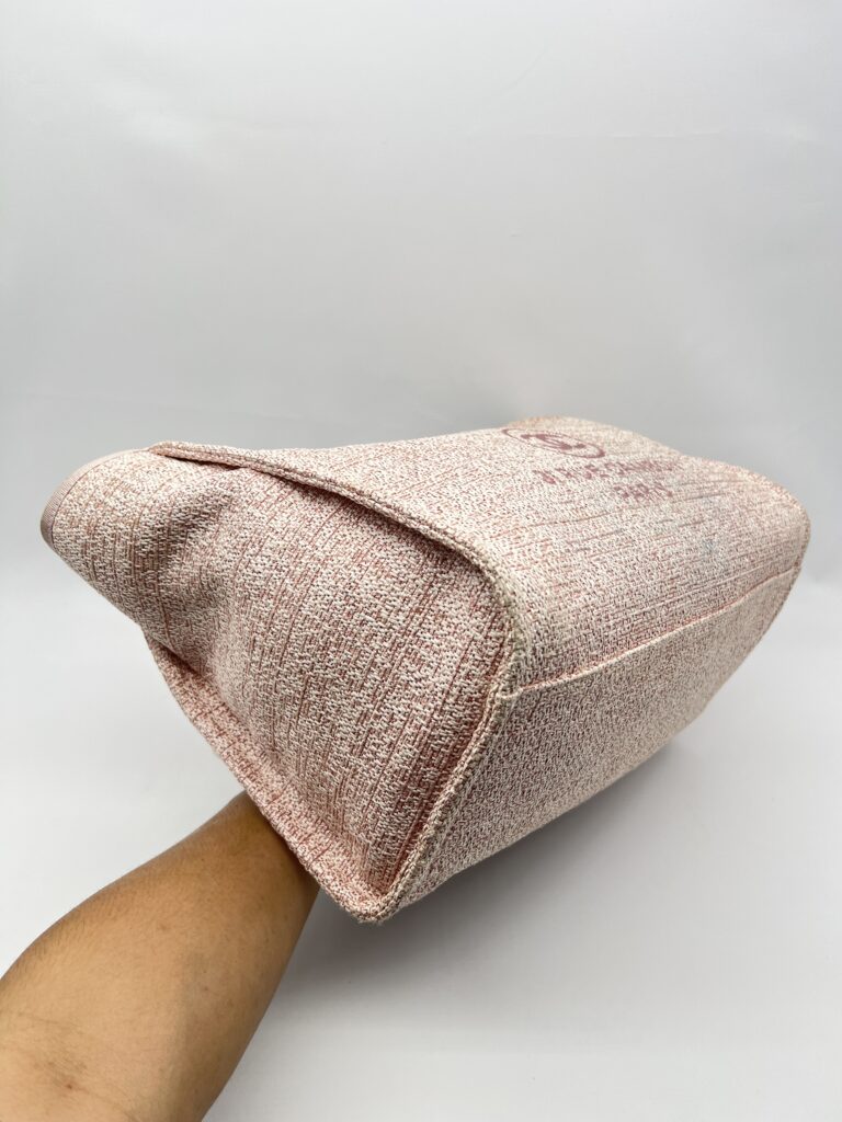 Chanel Deauville Medium Raffia Pink GHW