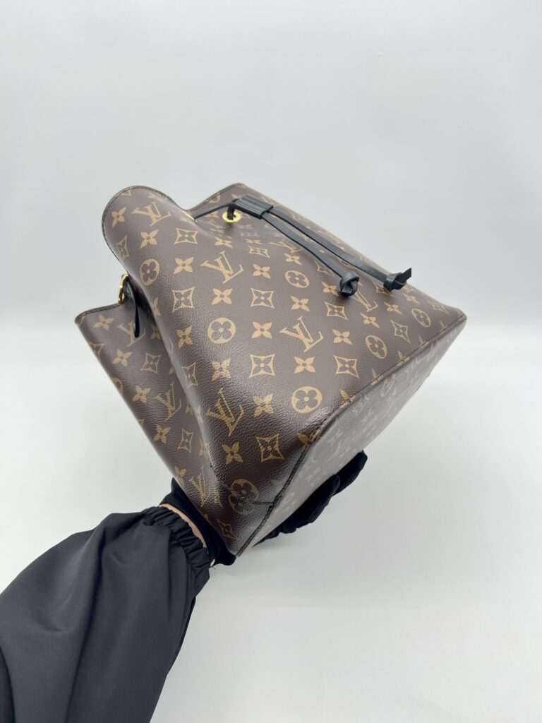 Louis Vuitton Neo Noe MM Monogram Noir GHW