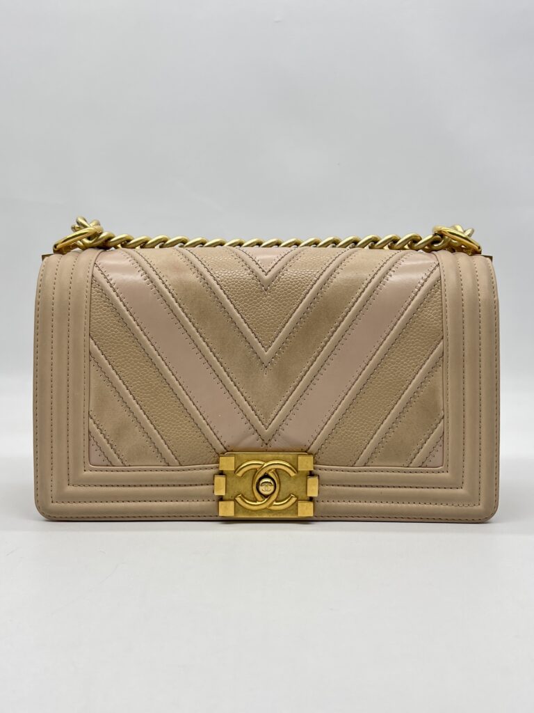 Chanel Boy Medium Chevron Beige GHW