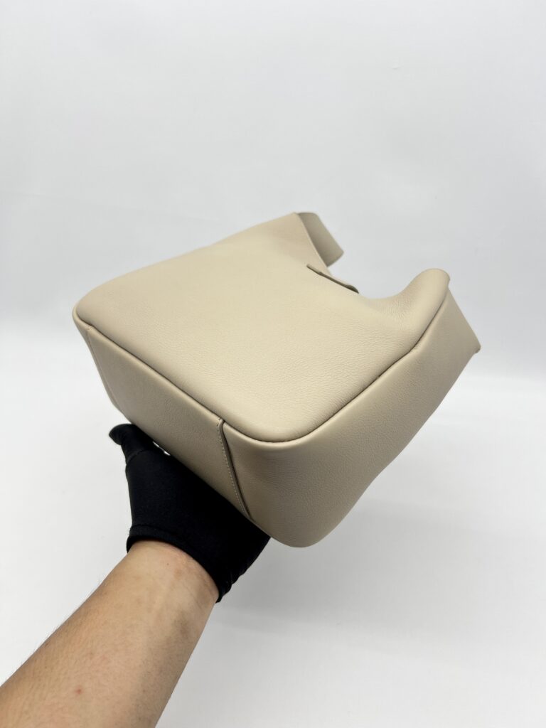 Saint Laurent Hobo Le 5A7 Supple Small Taupe SHW