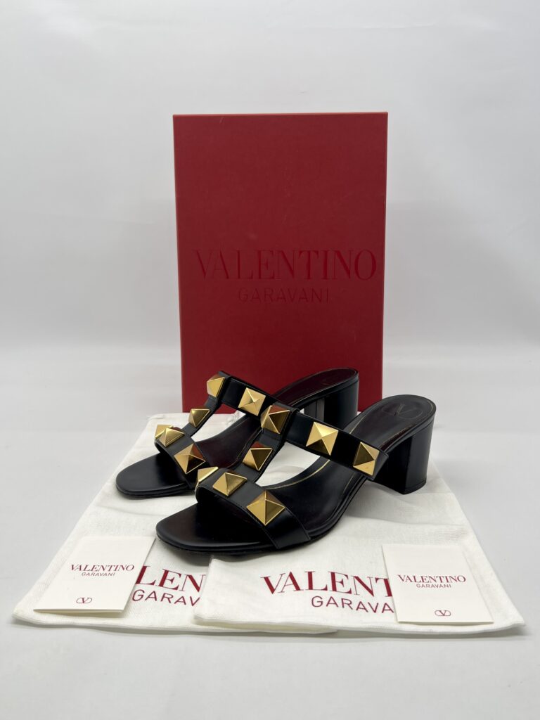 Valentino Roman Stud Chunky Black/Nero GHW