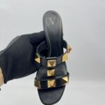 Valentino Roman Stud Chunky Black/Nero GHW