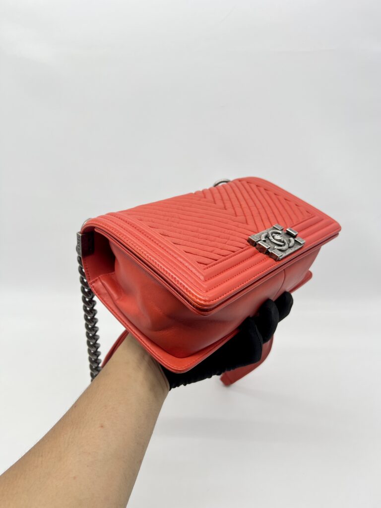 Chanel Boy 25 Chevron Red RHW