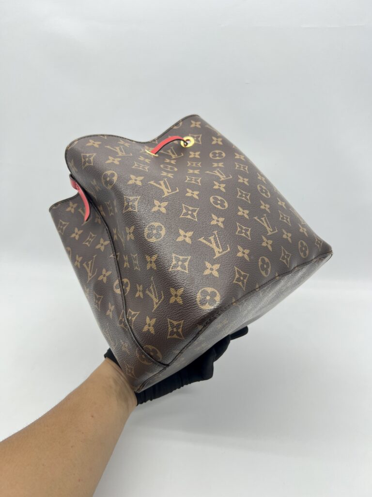 Louis Vuitton Neo Noe MM Monogram Coquelicot GHW