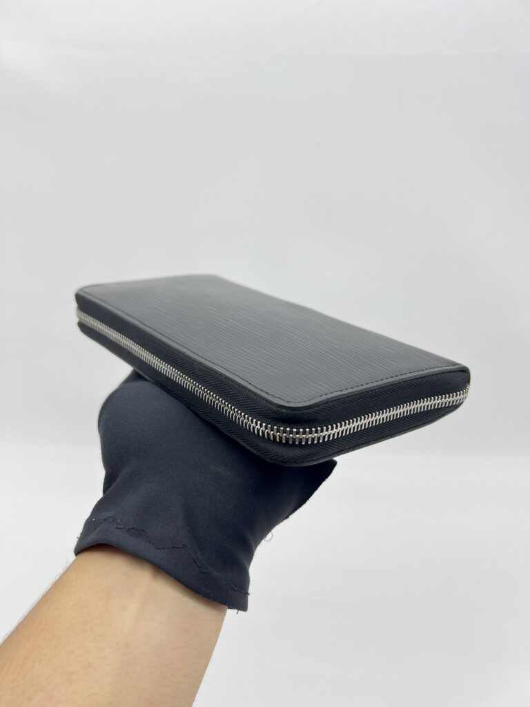 Louis Vuitton Zippy Organizer Wallet Epi Black SHW