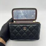 Chanel Vanity Caviar Black GHW
