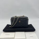 Chanel Vanity Caviar Black GHW