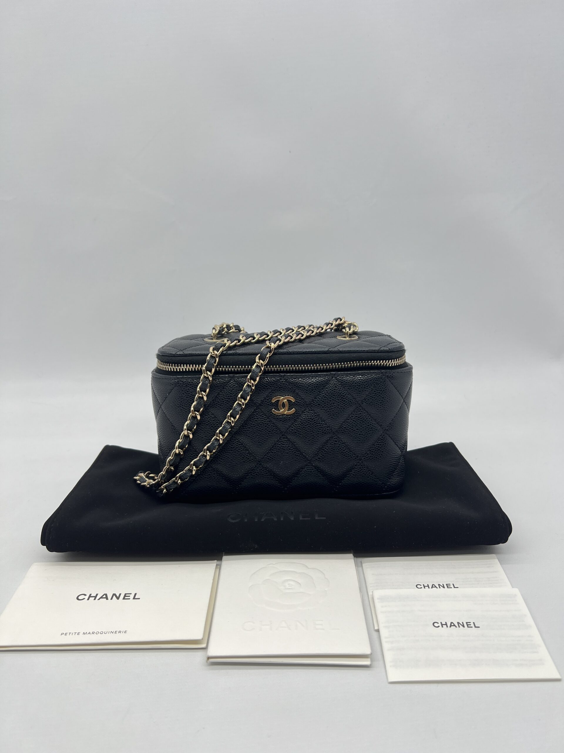 Chanel Vanity Caviar Black GHW