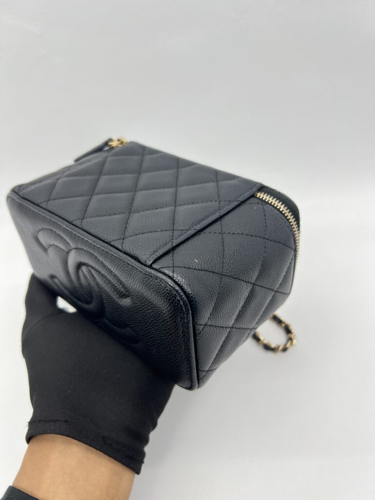 Chanel Vanity Caviar Black GHW