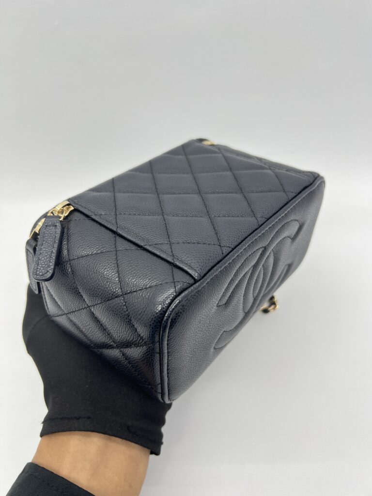 Chanel Vanity Caviar Black GHW