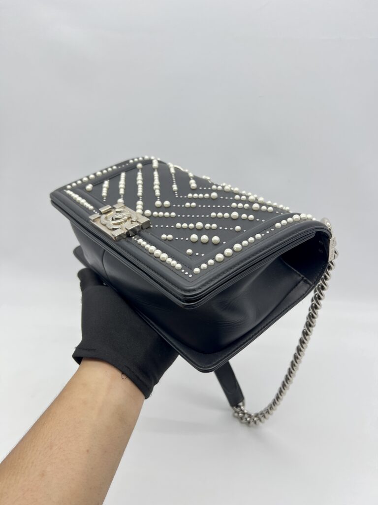 Chanel Boy 25 Lambskin Pearl Black SHW