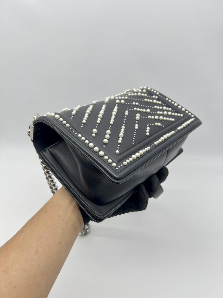 Chanel Boy 25 Lambskin Pearl Black SHW