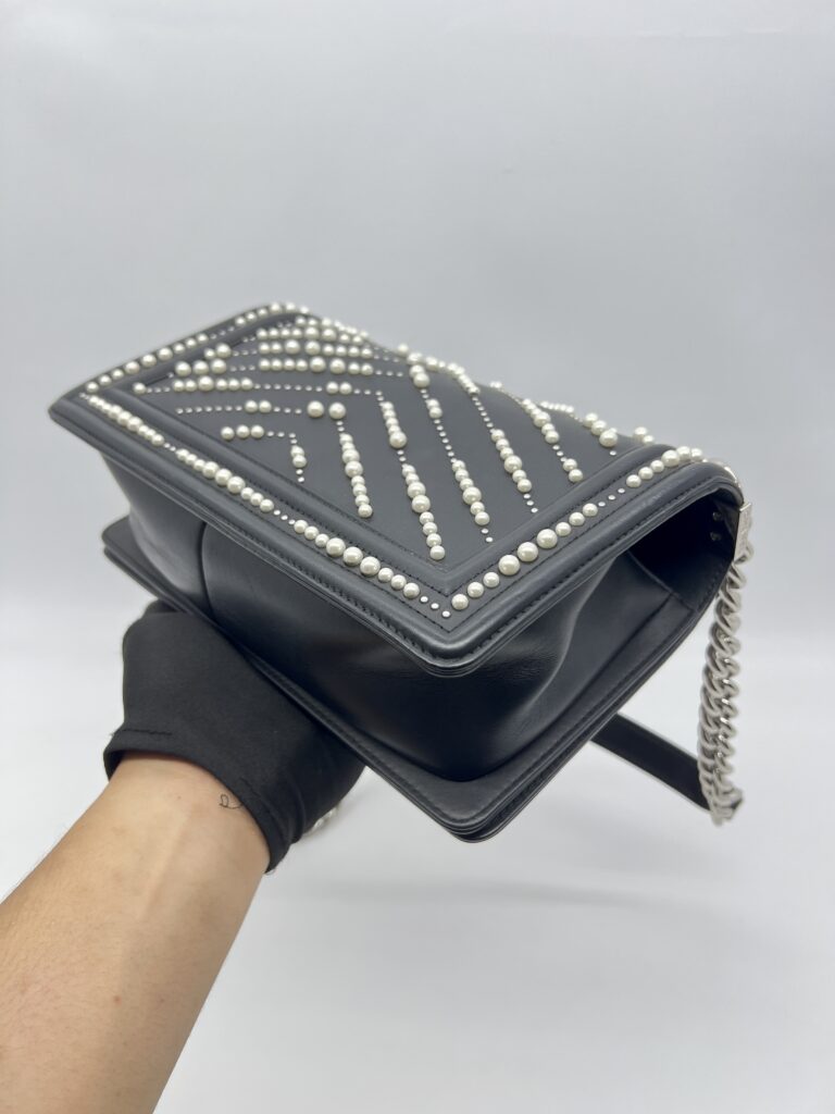Chanel Boy 25 Lambskin Pearl Black SHW