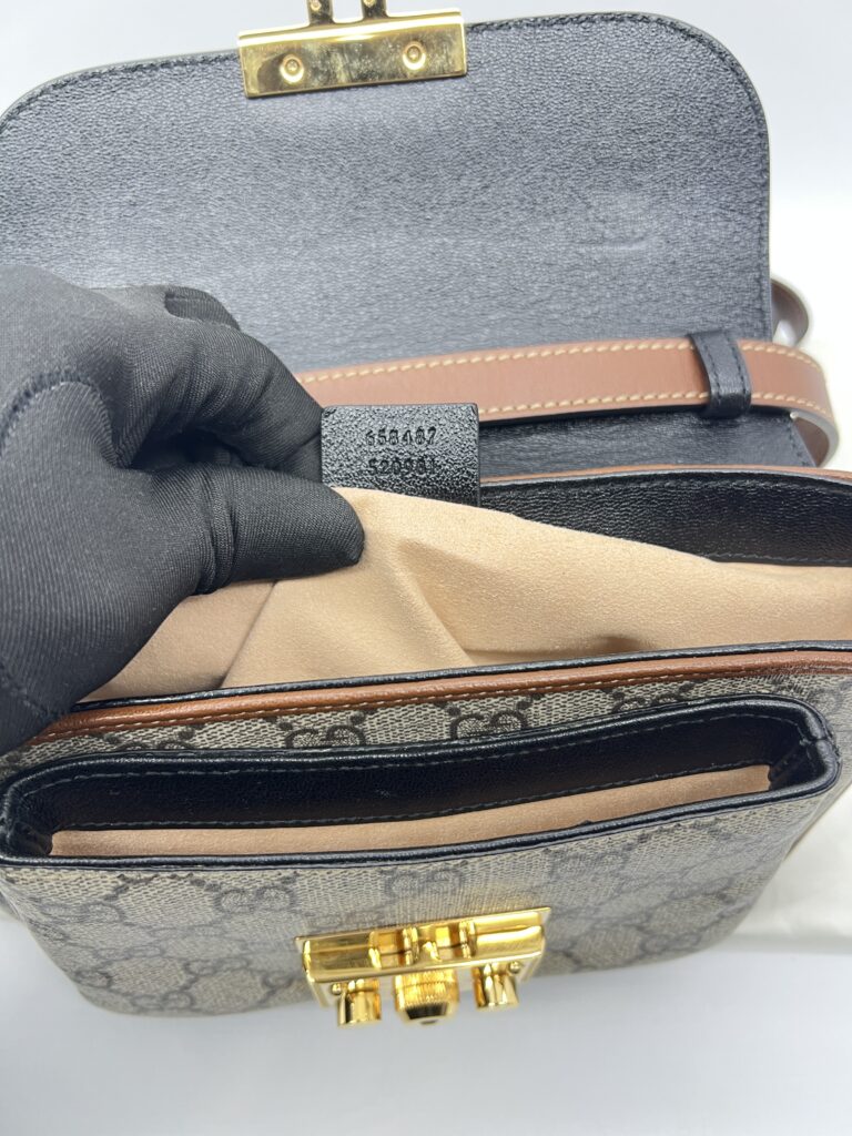 GUCCI Padlock Slingbag GG Supreme Brown Black GHW