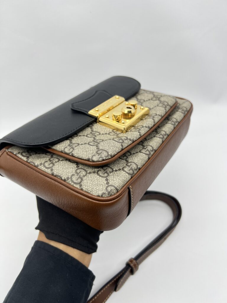 GUCCI Padlock Slingbag GG Supreme Brown Black GHW
