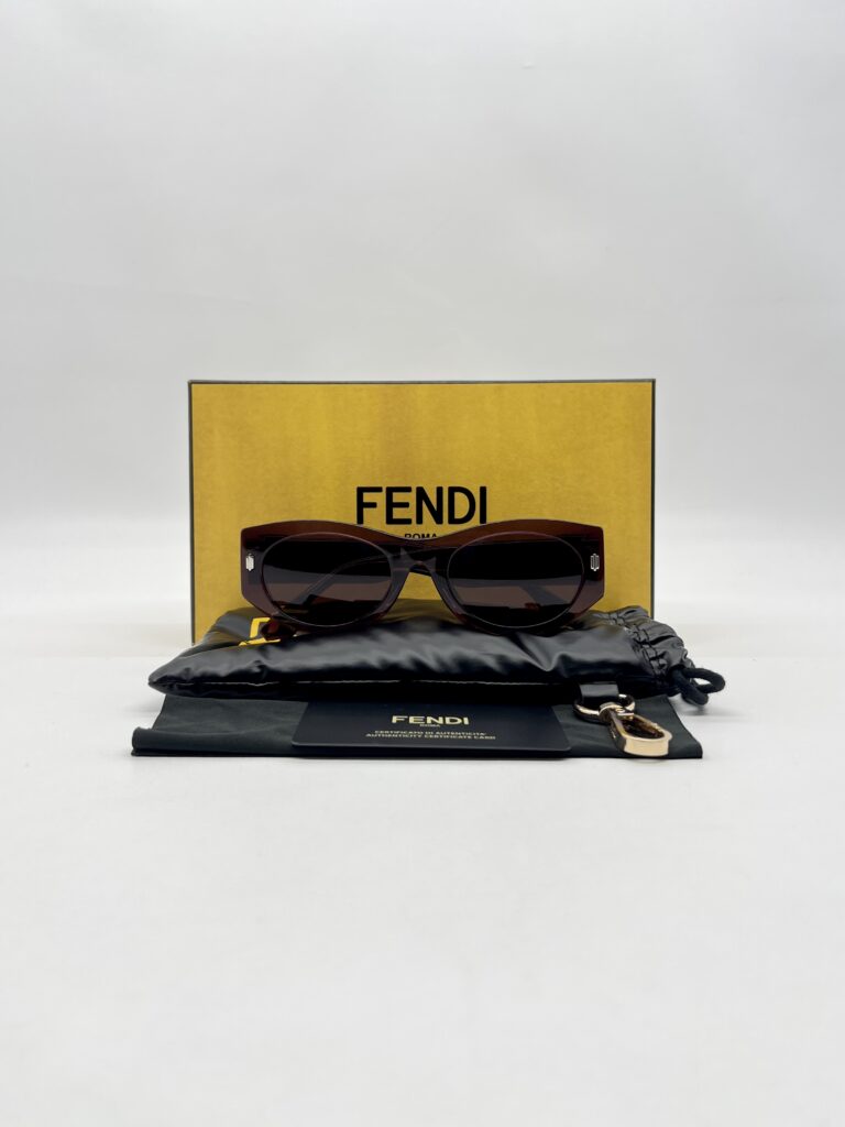 Fendi Sunglasses FE40125F Bordeaux